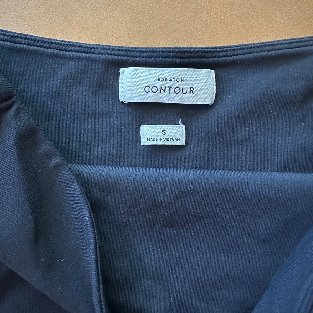 Aritzia Original Contour Appeal Waist Tube Top - Picture 2 of 5